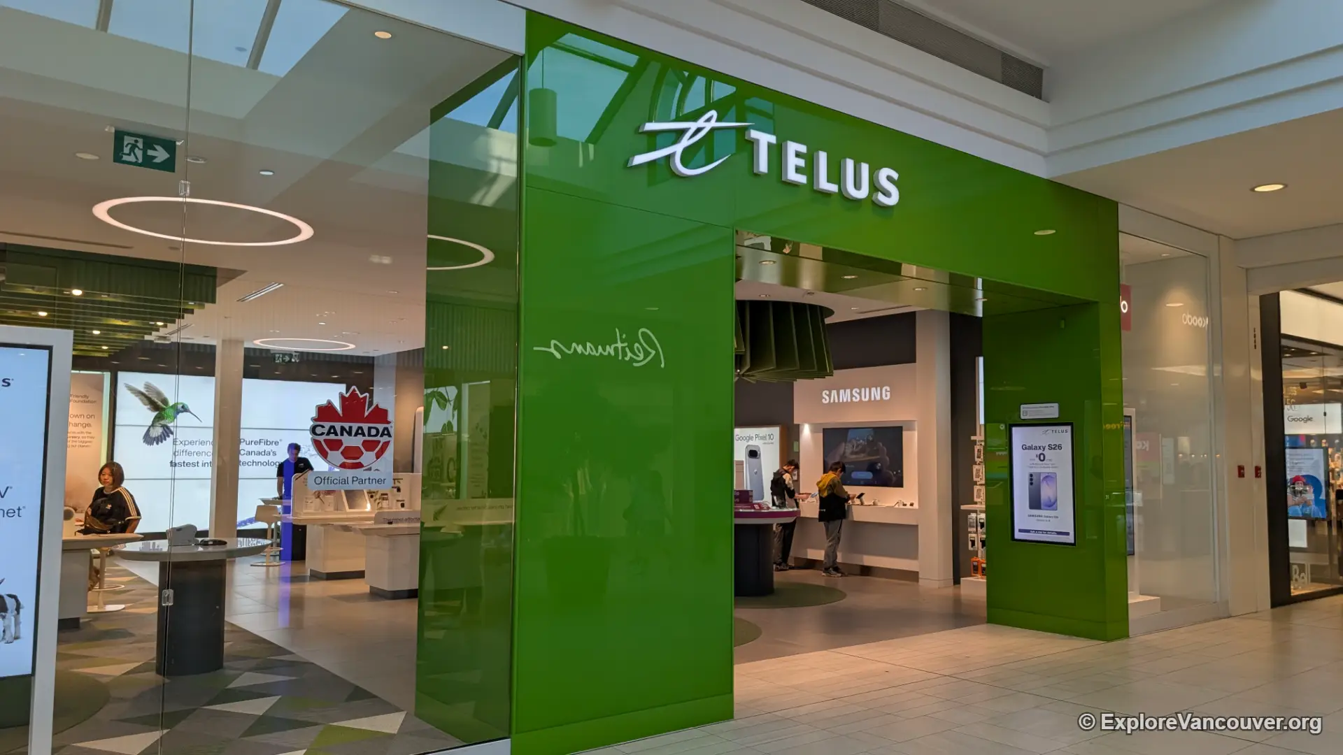Telus store at CF Richmond Centre
