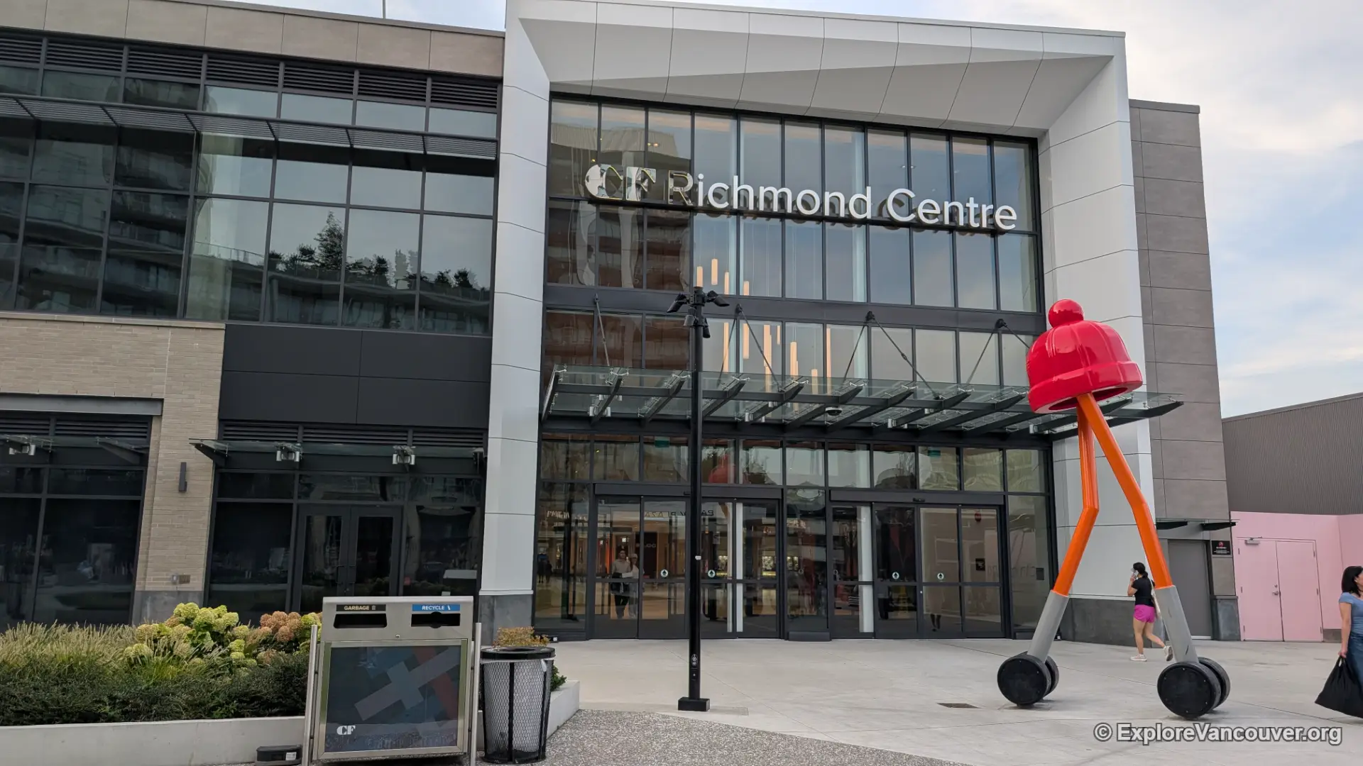 Exterior of CF Richmond Centre shopping mall