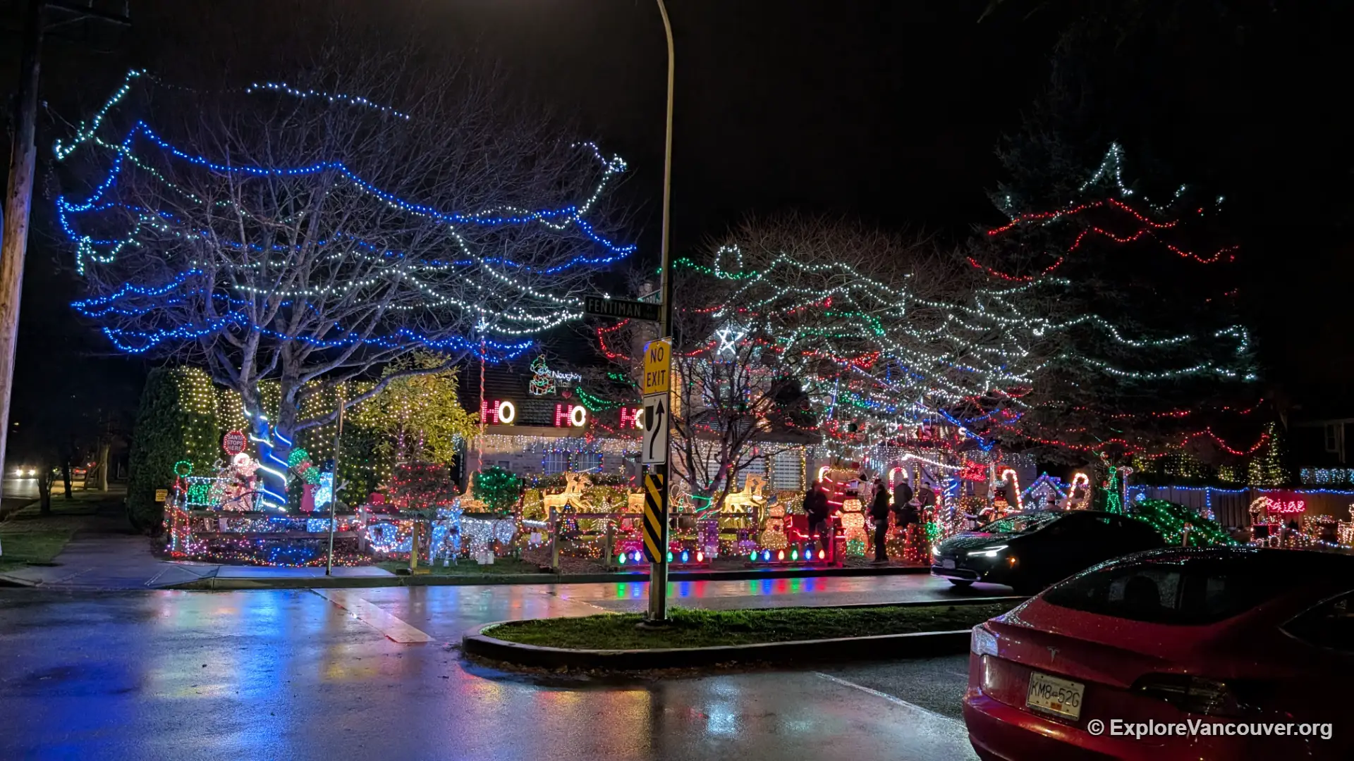 Ho Ho House Christmas lights in Steveston, Richmond