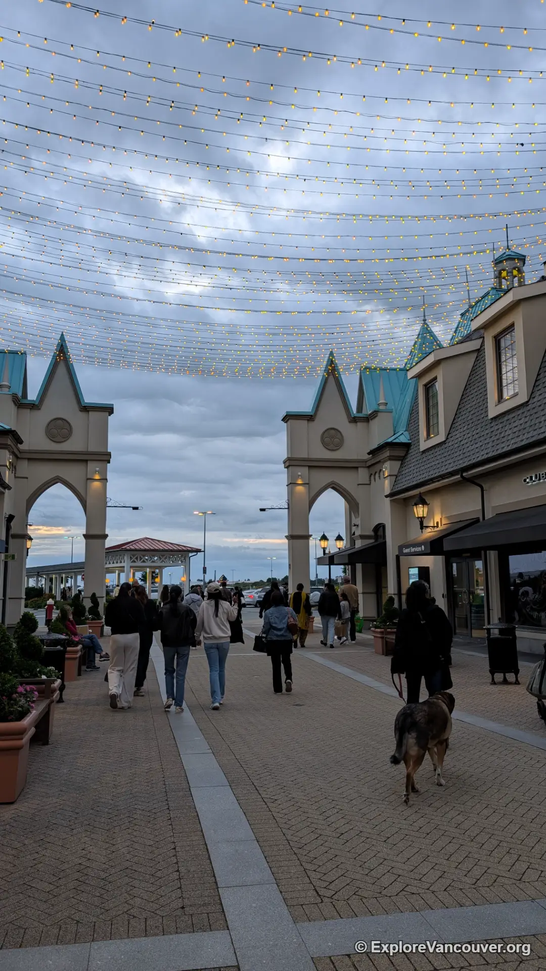 Walkway view at McArthurGlen Designer Outlet Vancouver Airport