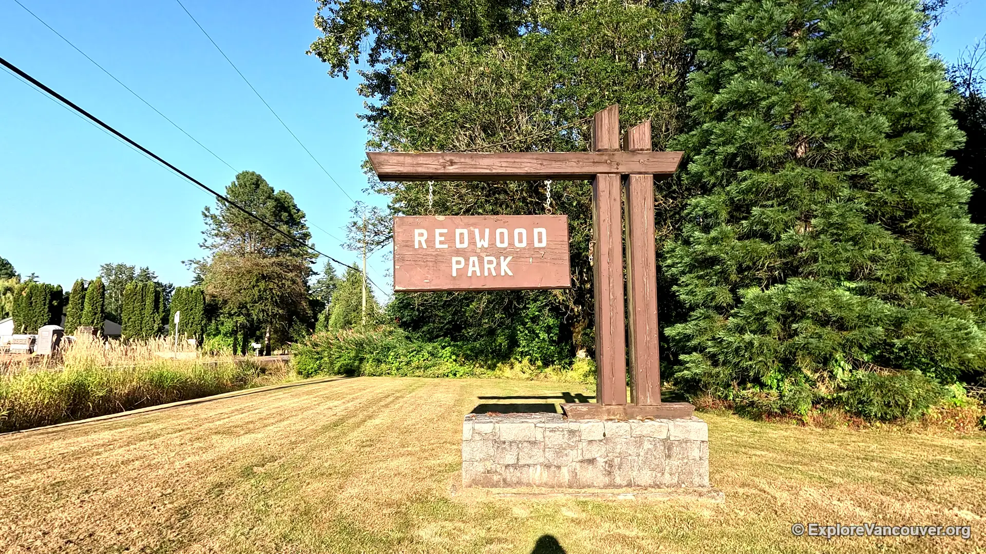 Entrance sign at Redwood Park