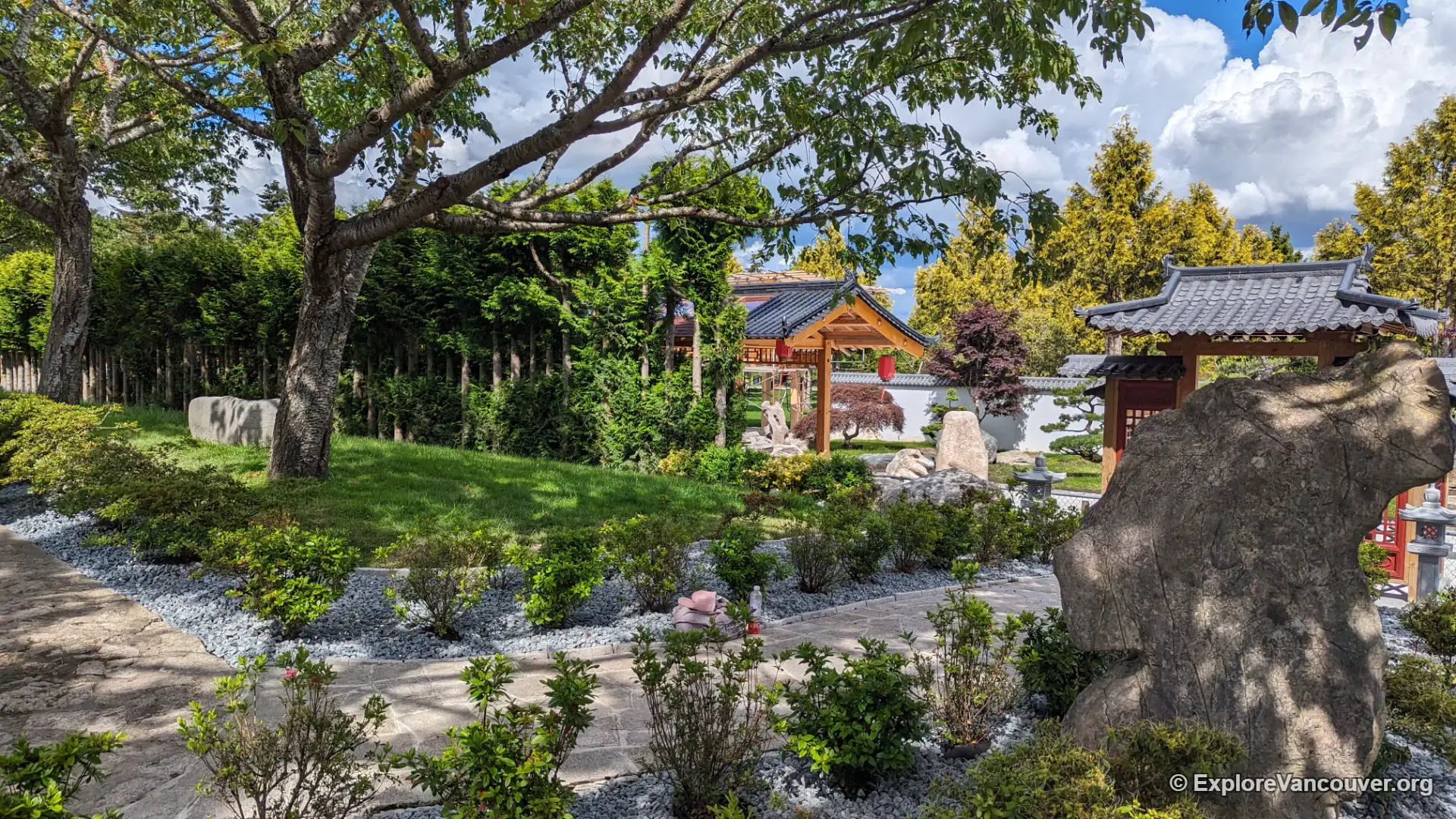 Garden at the International Buddhist Temple in Richmond